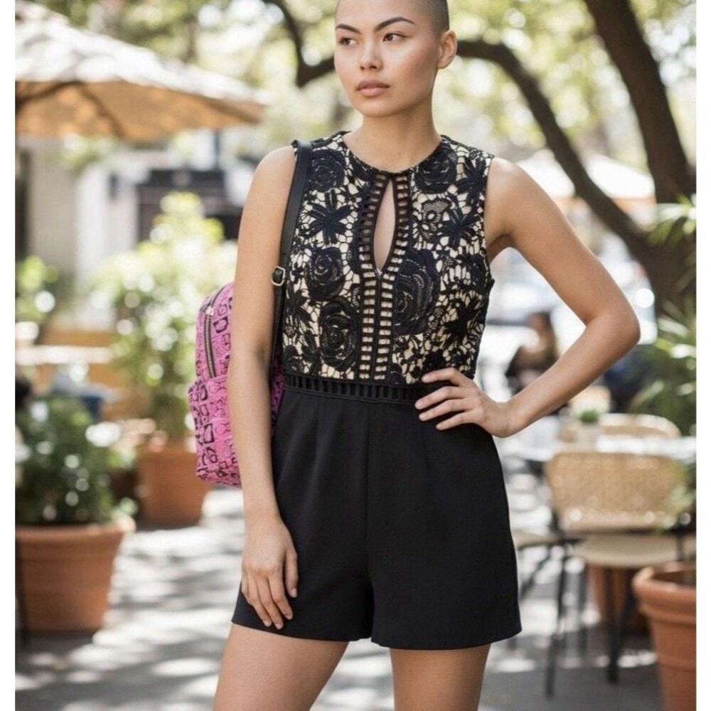 Love X Design Black Beige Lace Floral Sleeveless Romper Zip Lined S RN92054